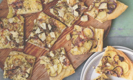 Pizza Bianco mit Kartoffeln und Artischockencreme