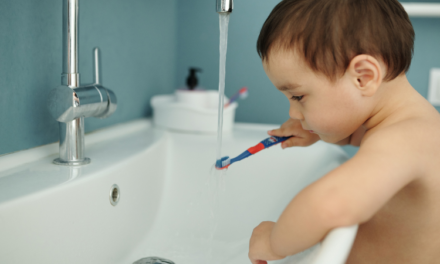 Endgegner Zahnbürste – Lösungen im Kampf gegen Karies und Tränen